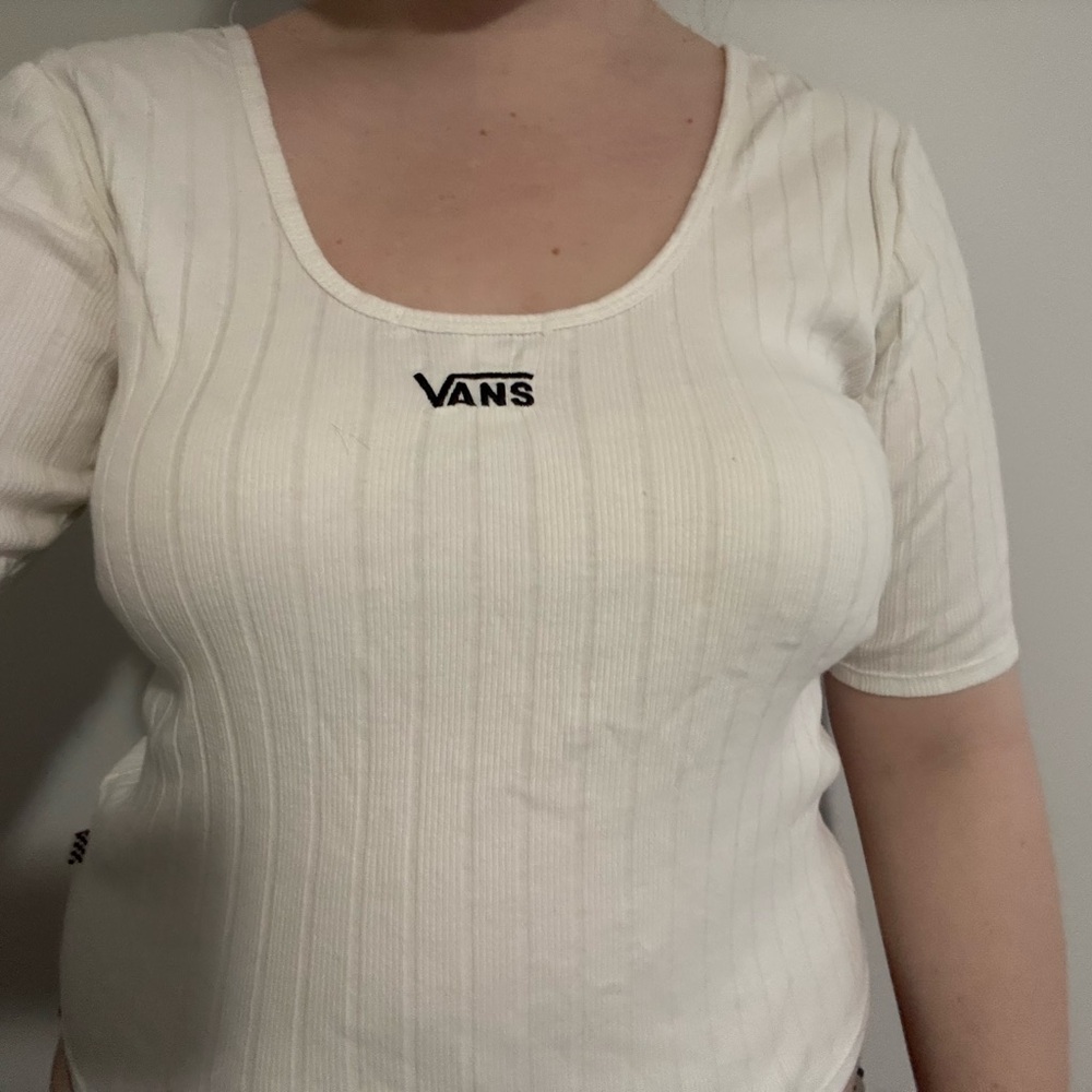 Mid sleeve vans shirt